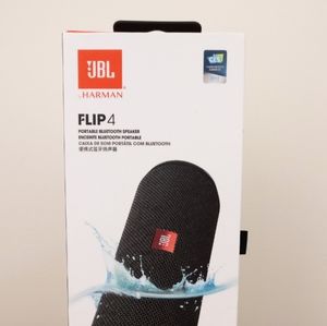 JBL flip 4 Bluetooth speaker black